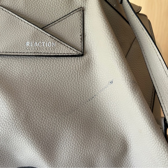 Reaction Kenneth Cole backpack - Picture 7 of 9